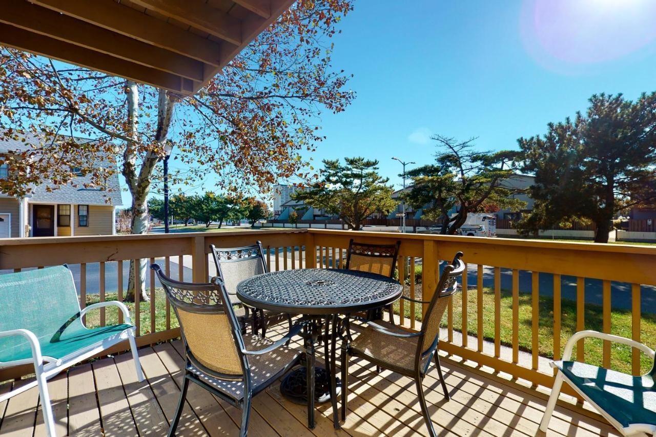 Вилла Marlin Cove Ошен Сити Экстерьер фото